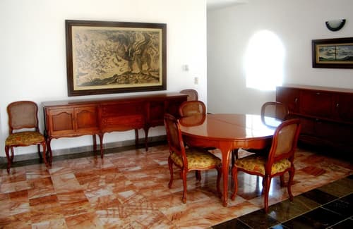 Casa Turquesa - Near Luxury Avenue Shopping Mall, Room