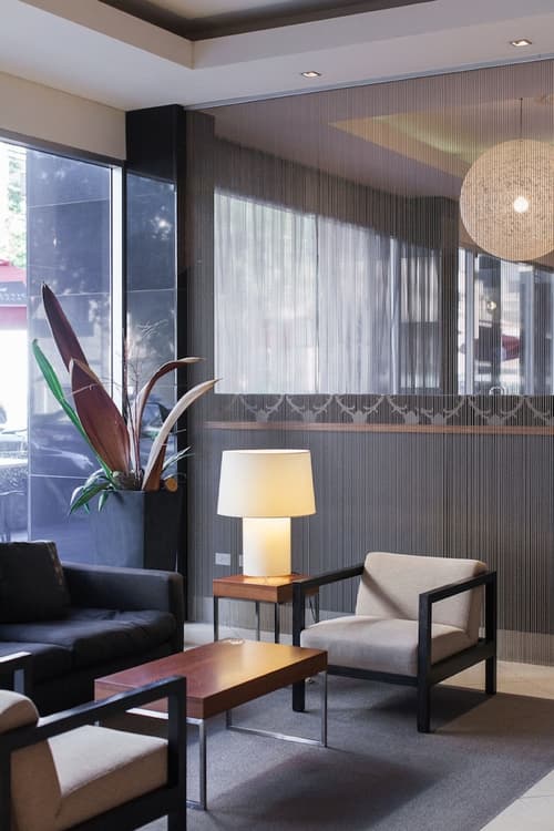 Majestic Roof Garden Hotel, Lobby sitting area