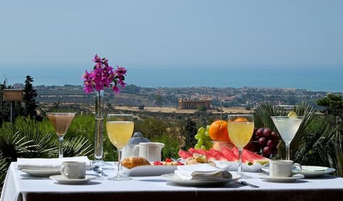 Colleverde Park Hotel, Outdoor dining