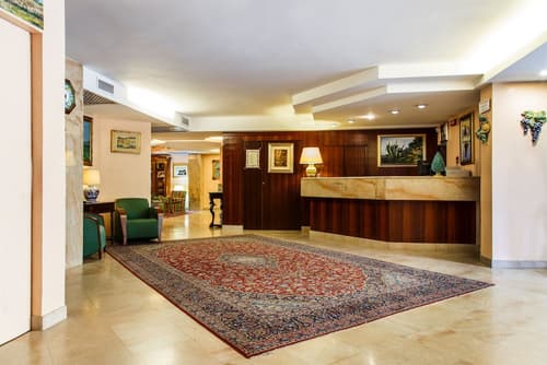 Colleverde Park Hotel, Reception