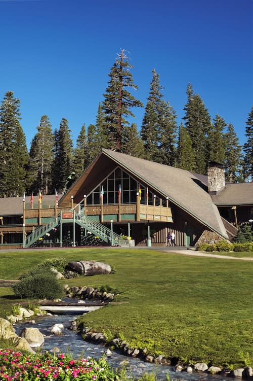 Mammoth Mountain Inn, Front of property