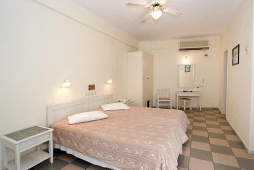 Kamari Beach Hotel, Room