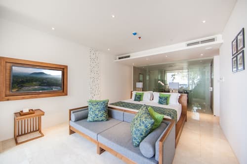 Candi Beach Resort and Spa, Room