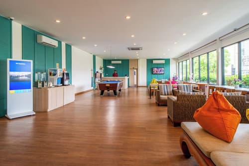 Best Western Phuket Ocean Resort, Lobby sitting area