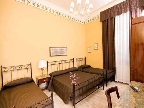 Hotel Pisa Tower, Room