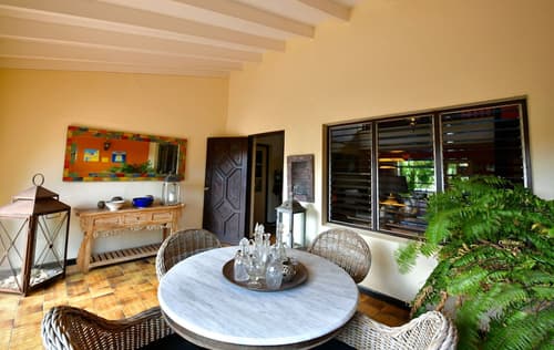 Wonders Boutique Hotel, Interior entrance