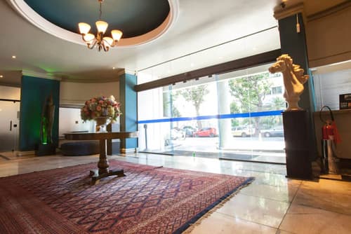 Gallant Hotel, Lobby