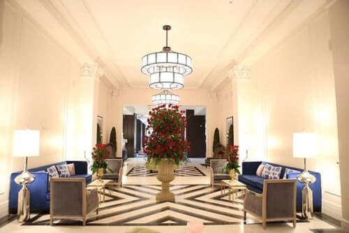 Embassy Suites Louisville Downtown, Interior entrance