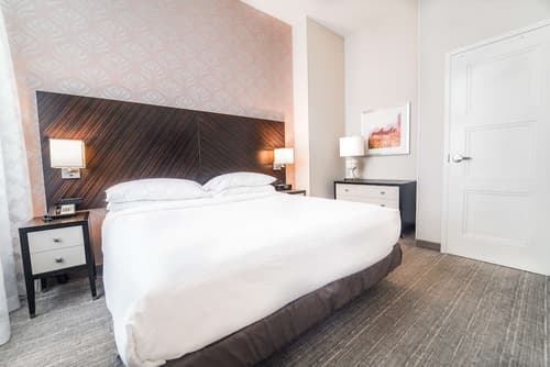 Embassy Suites Louisville Downtown, Room