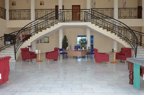 Ocean Villa Heights, Lobby sitting area