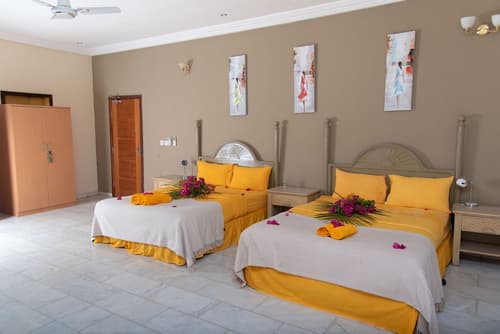 Ocean Villa Heights, Room