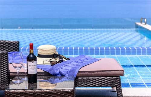 Grabel Hotel Jeju, Check-in/check-out kiosk