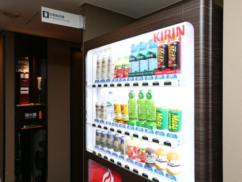 APA Hotel Higashi Shinjuku Kabukicho, Vending machine