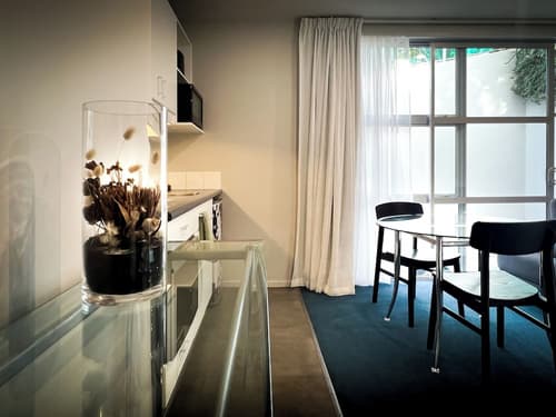 Beaches Nelson, Private kitchen