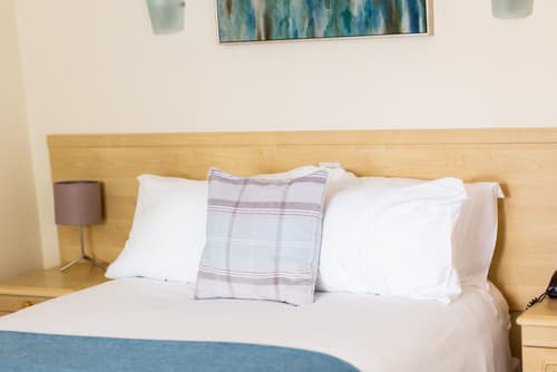 SACO Jersey Merlin House, Room