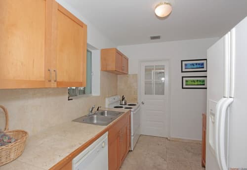 Bikini Lodge, Private kitchen