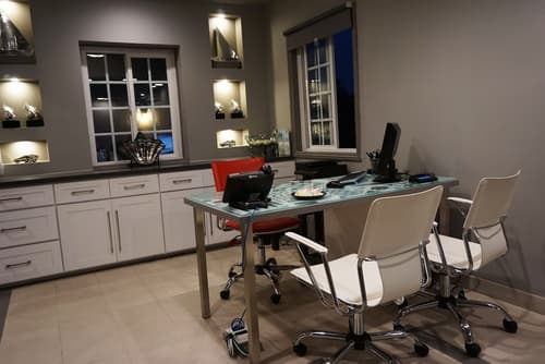 Crescent Bay Inn, Reception