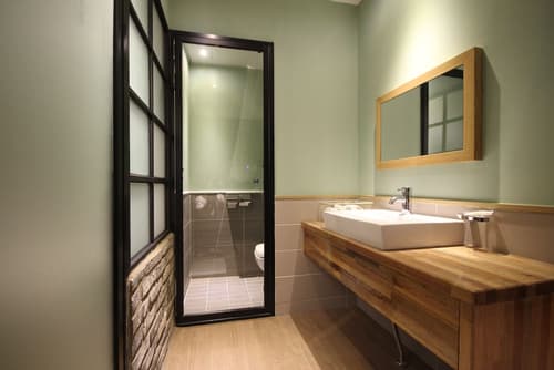 25 Hours Hotel, Room