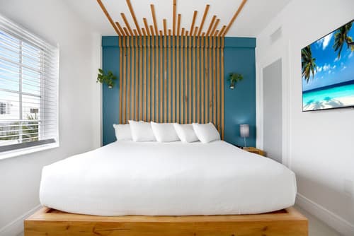 Hotel Belleza, Primary image