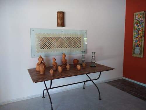 Anga Beach Hotel, Interior entrance