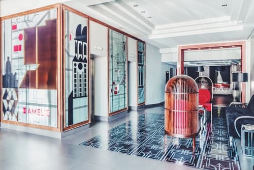 Amelie Hotel Manila, Lobby