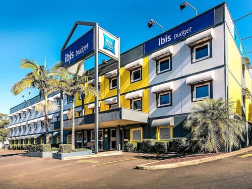 ibis budget Enfield, Miscellaneous