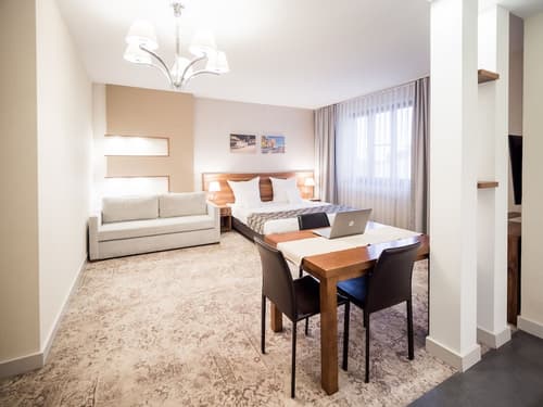 Hotel Miodowa, Primary image