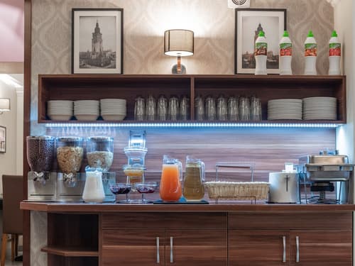 Hotel Miodowa, Breakfast buffet