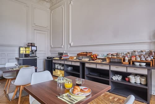 Appart Hotel Odalys City Montpellier Les Occitanes, Breakfast buffet