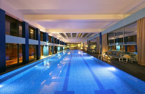 Makati Diamond Residences, Indoor pool