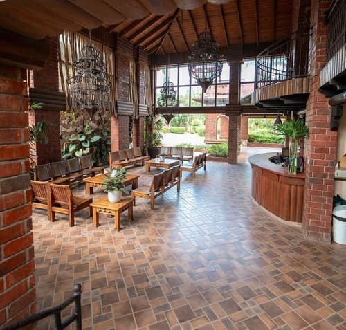 Hotel Gran Jimenoa, Lobby sitting area