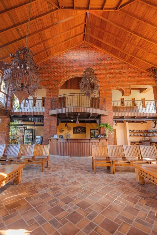 Hotel Gran Jimenoa, Lobby sitting area