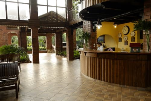 Hotel Gran Jimenoa, Reception