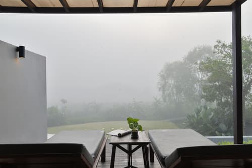 Yoma hotel, Primary image