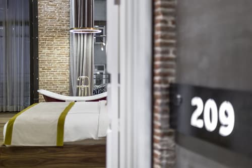 Hotel The Public, Room