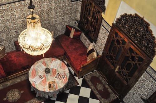 Riad Fatouma, Exterior