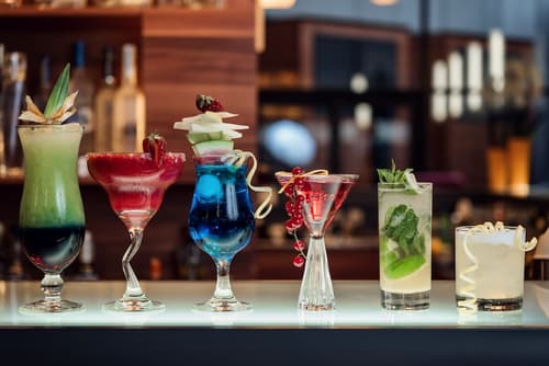 Warsaw Plaza Hotel, Bar (on property)