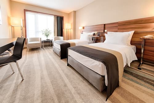 Warsaw Plaza Hotel, Room