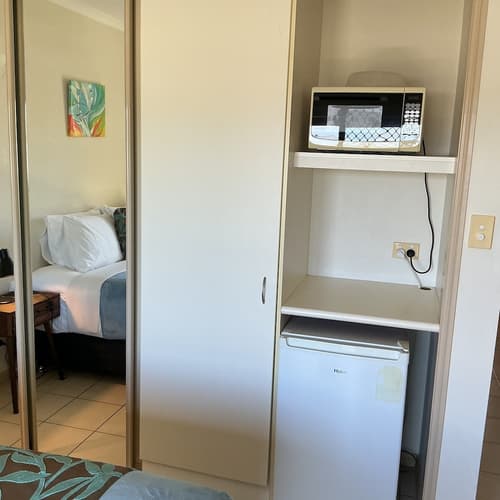 Mission Reef Resort, Room