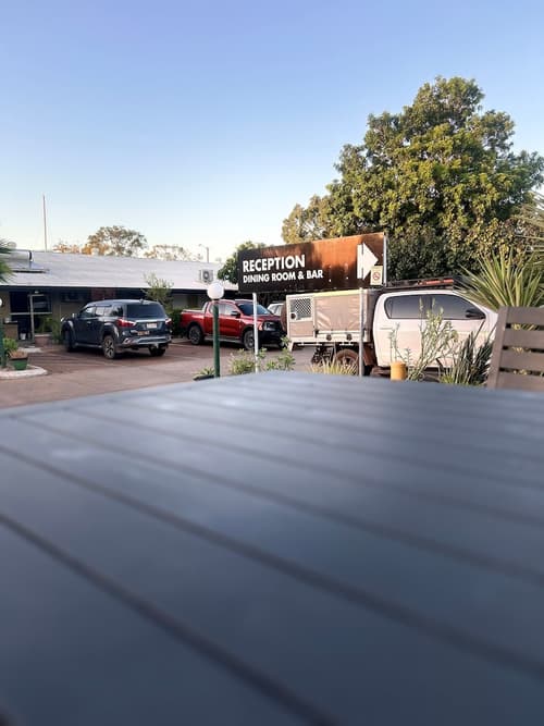 Beagle Hotel, Reception