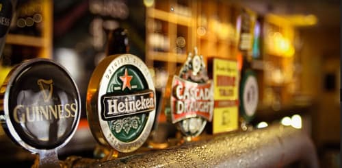 Doctor Syntax Hotel, Bar (on property)