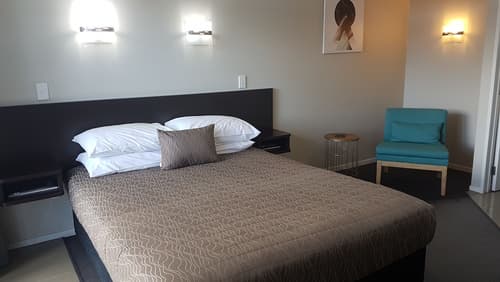 Aspree Motor Inn, Room