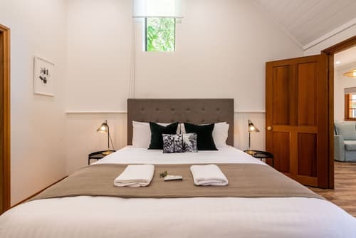 Bay and Bush, Jervis Bay, Room