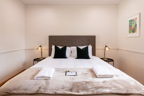 Bay and Bush, Jervis Bay, Room