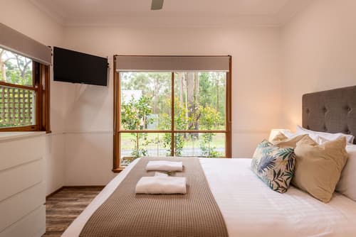 Bay and Bush, Jervis Bay, Room