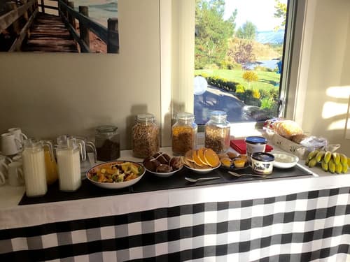 Hunters Moon, Food court