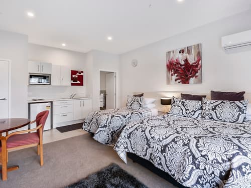 Dunrovin Motel, Primary image