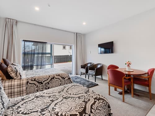 Dunrovin Motel, Room