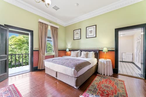 Colhurst House, Room