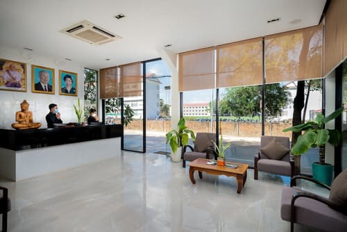 Landing Gold By Amatak, Lobby